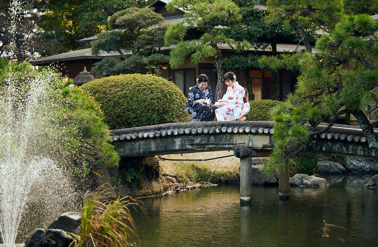 四季を移す庭園を散策