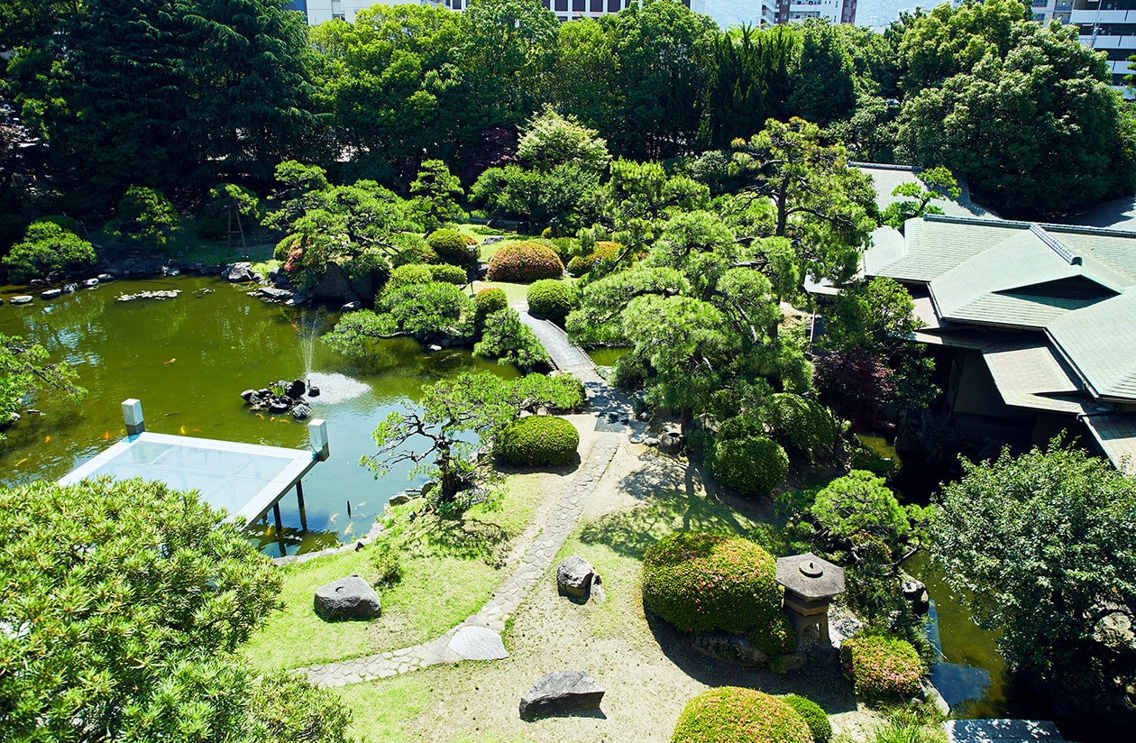 風情豊かな百年庭園